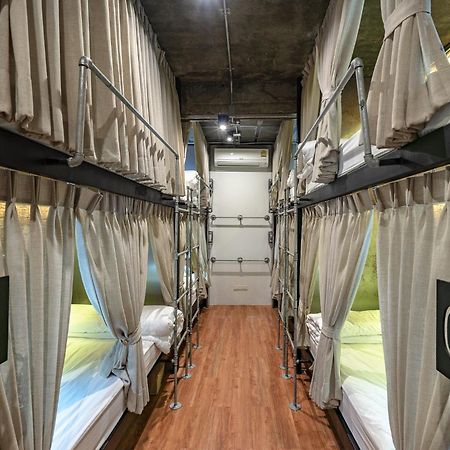 Siam Plug In Hostel Bangkok Dış mekan fotoğraf