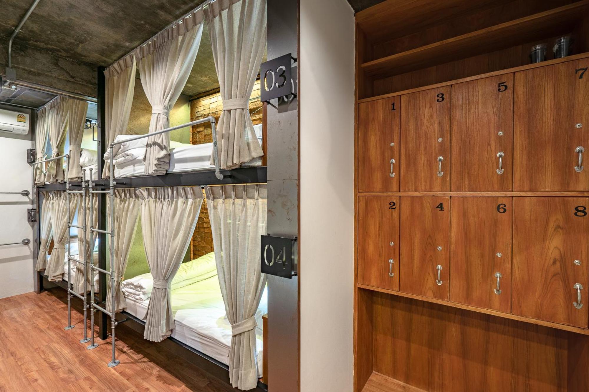 Siam Plug In Hostel Bangkok Dış mekan fotoğraf