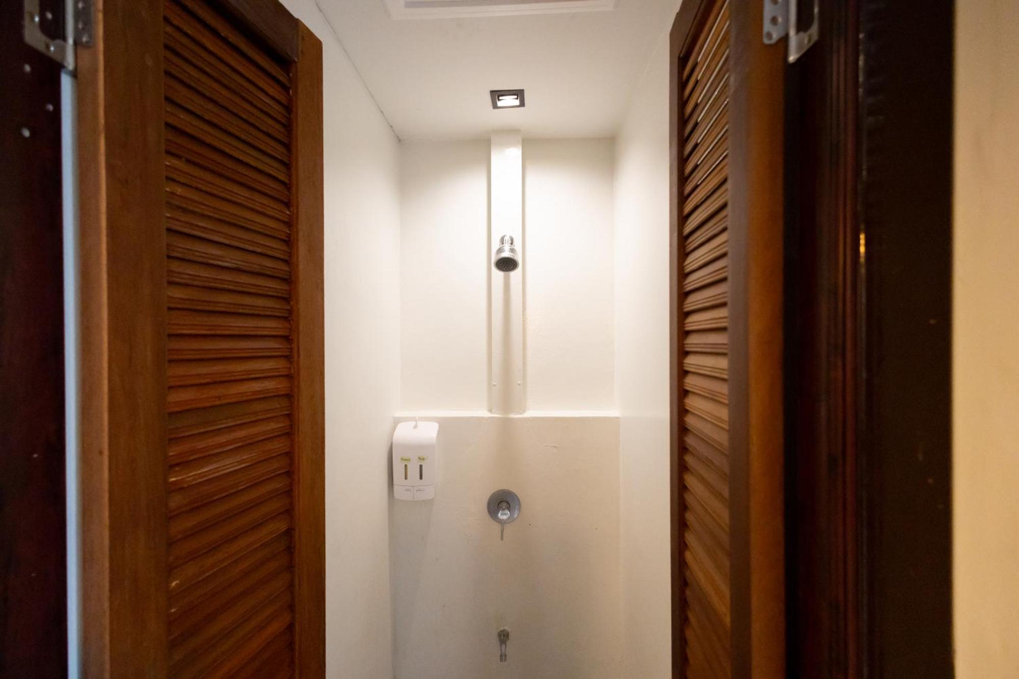 Siam Plug In Hostel Bangkok Dış mekan fotoğraf